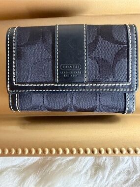 Coach Black Signature Canvas Trifold Wallet with Contrast Stitching
